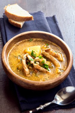 geleneksel et çorbası