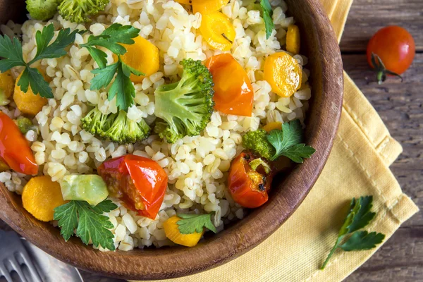 Bulgur with vegetables — Stock Photo, Image