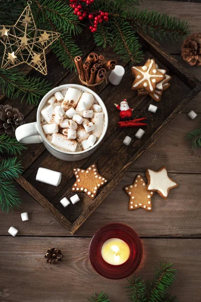 Weihnachtskomposition Mit Heißgetränk Eibisch Lebkuchen Und Kerzen Auf Holztisch Draufsicht — Stockfoto