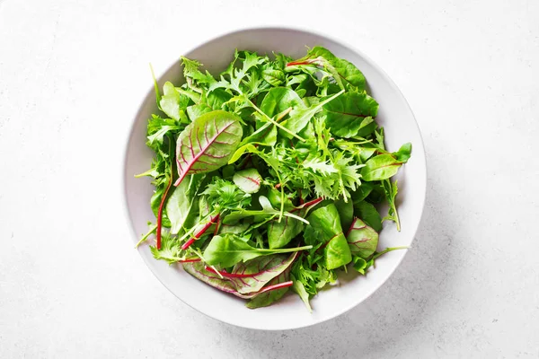 Ensalada Verde Saludable Hojas Orgánicas Frescas Mezclan Ensalada Con Rúcula —  Fotos de Stock