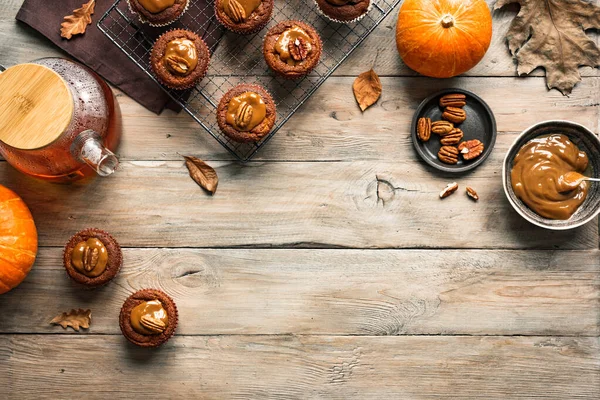 Autumn Breakfast Homemade Pumpkin Spice Muffins Pecan Nuts Tea Wooden — Stock Photo, Image