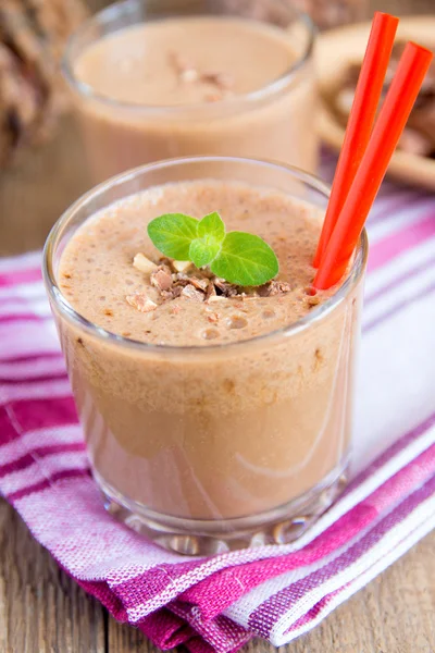 Batido de leche (chokolato y batido de plátano) ) —  Fotos de Stock