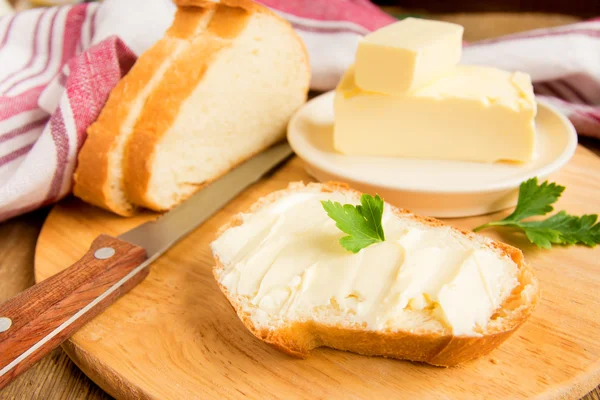 버터와 빵 — 스톡 사진