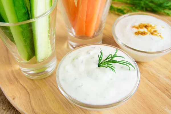 Tzatziki yoghurt dip (saus) — Stockfoto