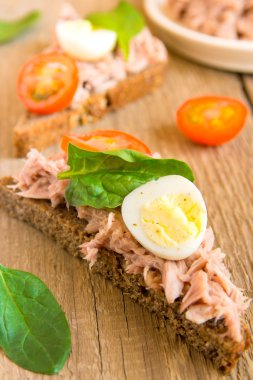 ton balıklı sandviç