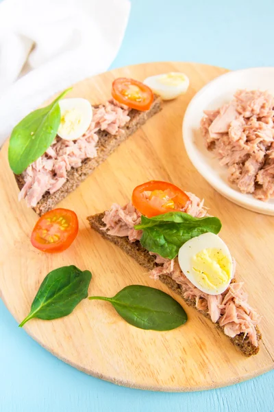 Sanduíches de atum — Fotografia de Stock