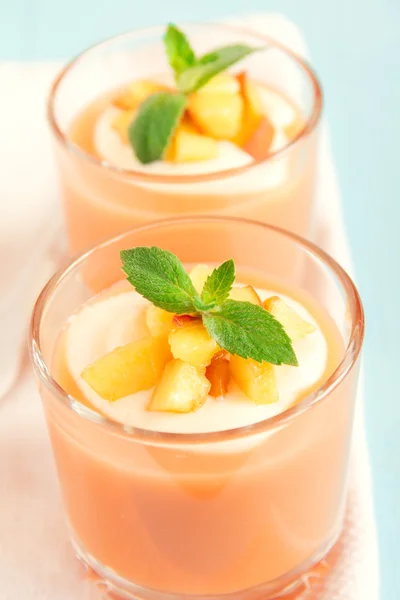 Peach smoothie — Stock Photo, Image