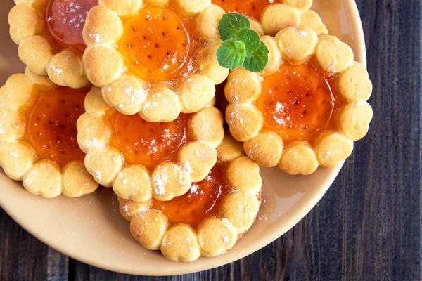 Galletas con jalea de frutas —  Fotos de Stock