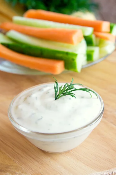 Tzatziki yoghurt dip (saus) — Stockfoto