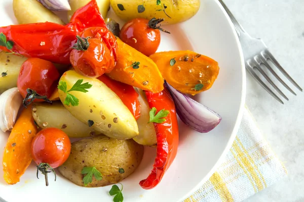 Fırında pişmiş sebzeler — Stok fotoğraf