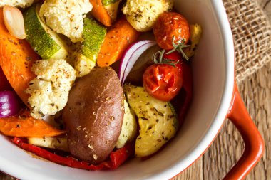 Fırında pişmiş sebzeler