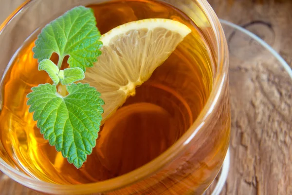 Herbata z cytryną i miętą — Zdjęcie stockowe