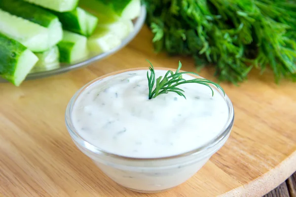 Tzatziki yoghurt dip (saus) — Stockfoto