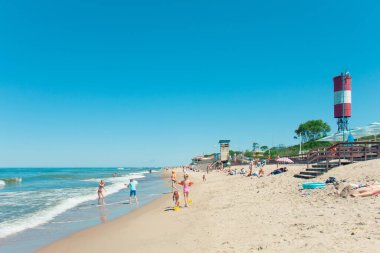 Kaliningrad bölgesindeki Curonian Spit 'te Baltık Denizi kumsalı, Lesnoy köyü, Rusya