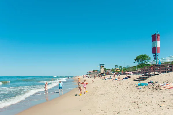 Kaliningrad bölgesindeki Curonian Spit 'te Baltık Denizi kumsalı, Lesnoy köyü, Rusya Stok Fotoğraf