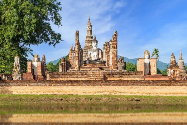 Buddha Statue Pagoda Ruined Monastery Complex Wat Mahathat Temple Reflection — Stock Photo, Image