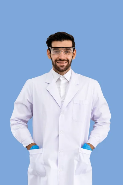 Retrato Confiante Masculino Oriente Médio Pesquisador Árabe Cientista Médico Vestindo — Fotografia de Stock