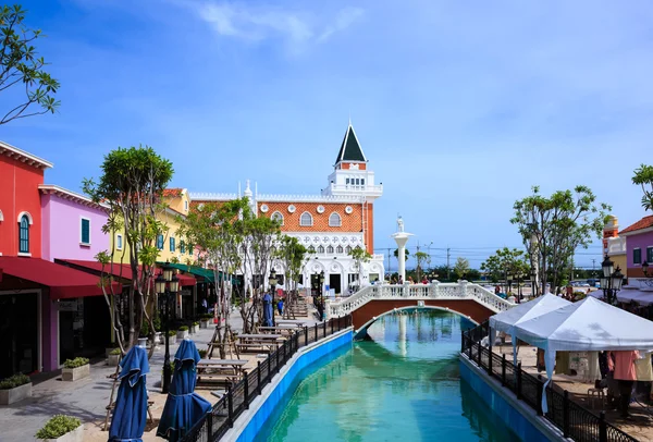 Petchaburi, thailand - 9. November 2013: the venezia hua hin, a — Stockfoto