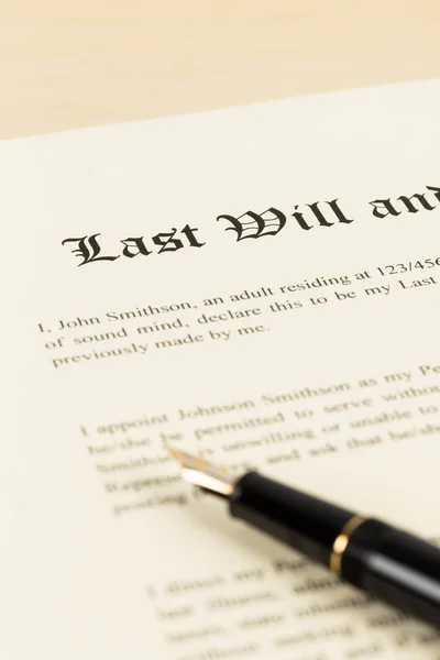 Last will on cream color paper and pen concept for legal documen — Stock Photo, Image