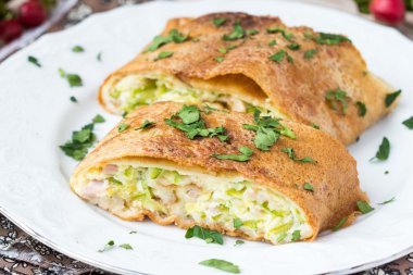 Kabak, jambon, peynir, kremsi tat, bre krep rulo