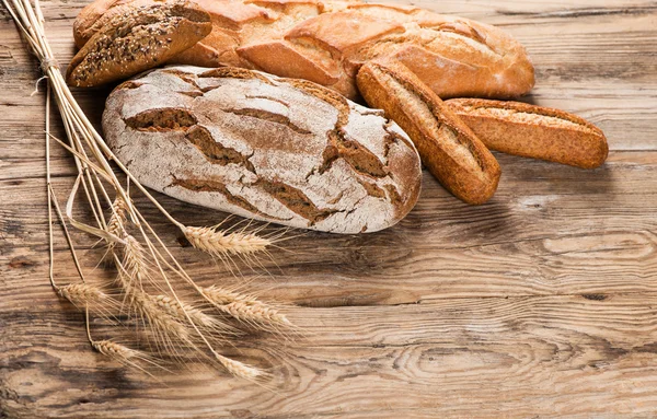 Різні свіжий хліб — стокове фото