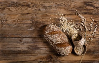  Ekmek görünümünün üst yulaf gevreği ile