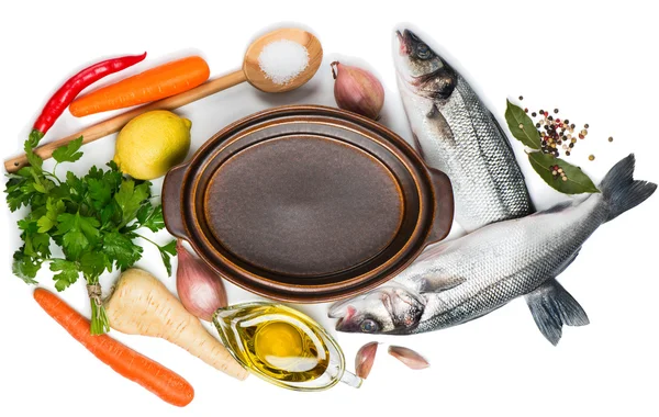 Vista desde arriba de los ingredientes para sopa de pescado . — Foto de Stock