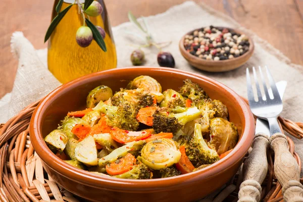 Fırında karışık sebze