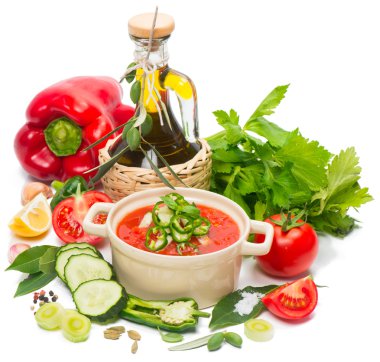 taze domates çorbası