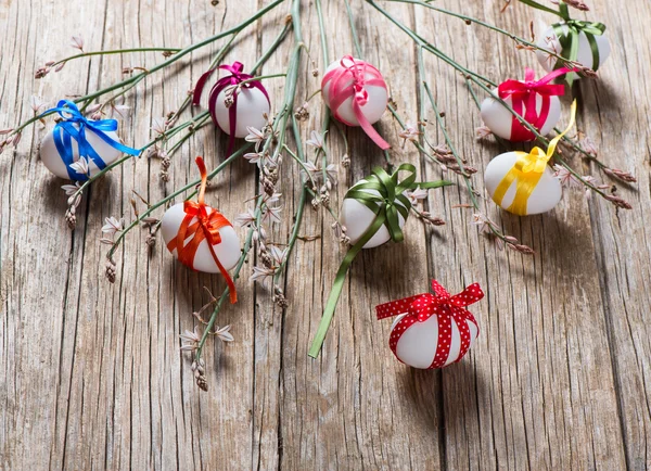 Easter eggs decorated with flowers — Stock Photo, Image