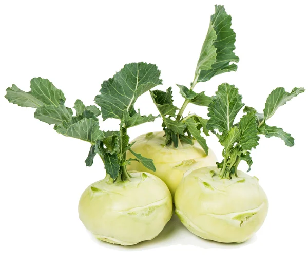 Kohlrabi segar dengan daun — Stok Foto