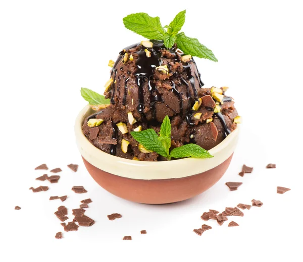 Chocolade-ijs met moer en mint — Stockfoto