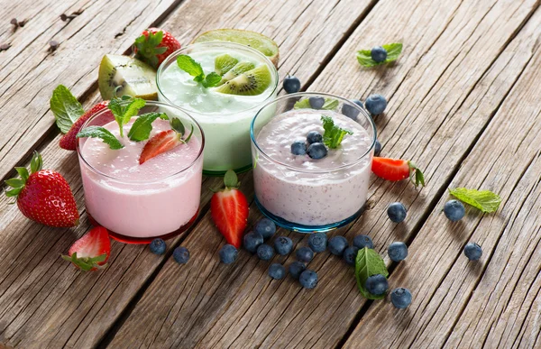 Farklı berry smoothies