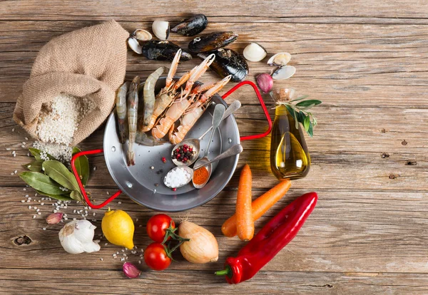 Ingredients of spanish seafood paella, top view — Stock Photo, Image