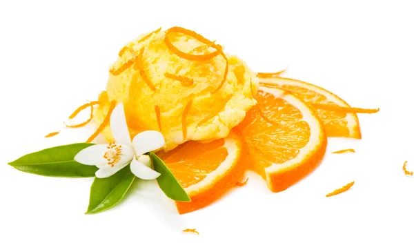 Gelato con fiordaliso all'arancia e scorza — Foto Stock