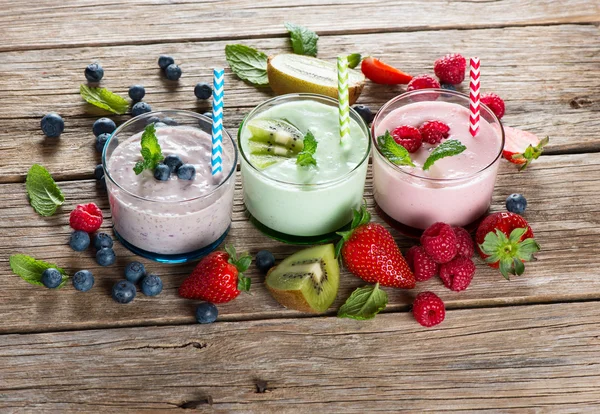 Fruit and berry healthy smoothies — Stock Photo, Image