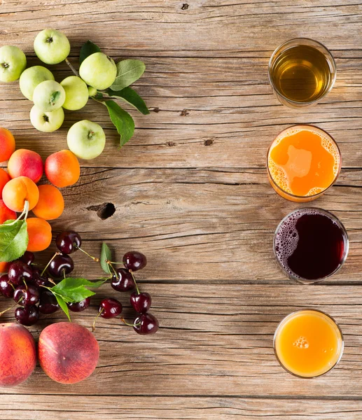 Array of fresh fruit juices — Stock Photo, Image