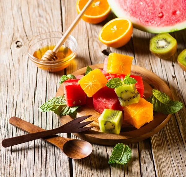Fruit Salad and ingredients — Zdjęcie stockowe