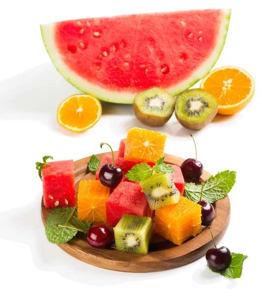 Sortiment von geschnittenen Früchten auf dem Teller — Stockfoto