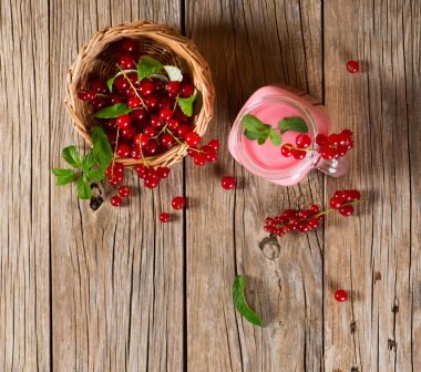 Red currant smoothie above view