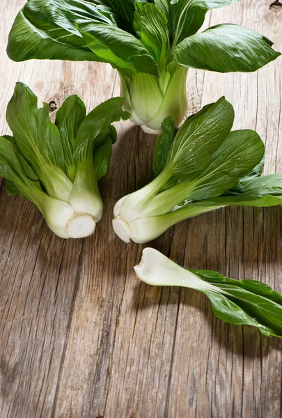 Bebé orgánico crudo Bok Choy —  Fotos de Stock