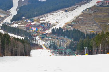 Karpat Dağları, dağ manzarası. Ski Resort Bukovel.23.02.2016