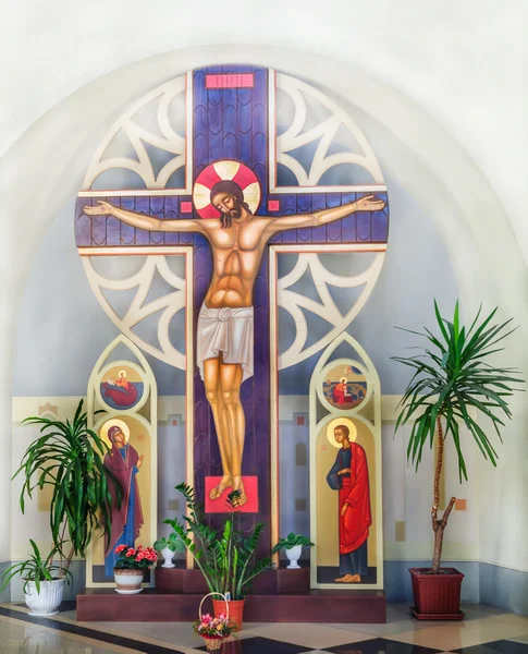 Çarmıha gerilme. İsa Calvary de çarmıha gerilmiş İsa. Tapınak Olha ve Lviv Elizabeth. Ukrayna. 28 Ağustos 2015