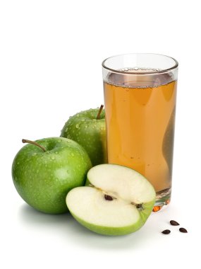 İki yeşil elma ve suyu