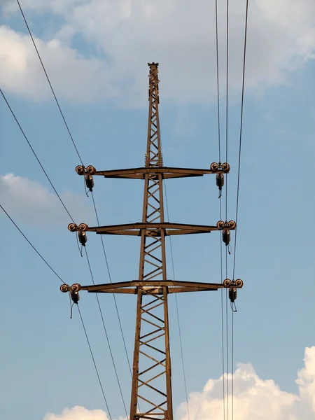 High-voltage transmission line — Stock Photo, Image