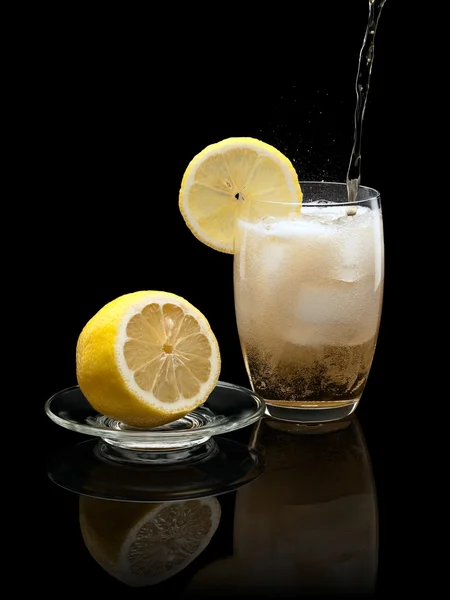 bardak soğuk limonata