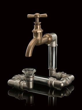 Bir su borusu kapalı sistem