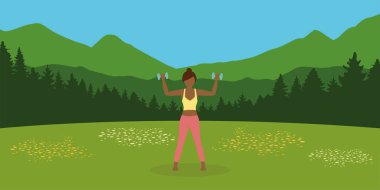 Sportif kız yaz otlağında dambıllarla dışarıda spor yapıyor.