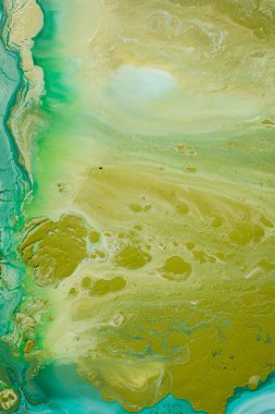 Soyut akrilik resim. Mermer mavisi soyut arkaplan. Karışık mavi ve yeşil boyalarla el boyası arka plan. Sıvı mermer deseni. Modern sanat. 