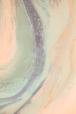 Sıvı akış desenli boya. Modern sanat geçmişi. Soyut epoksi reçine resmi. Bronz renkli yeşil dalgalar. soyut dijital kağıt ince sanat deseni.